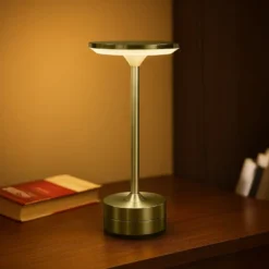 Bordlampe | Batteri | 3CCT | 250lm | 2.5W | TAVOLO | Guld