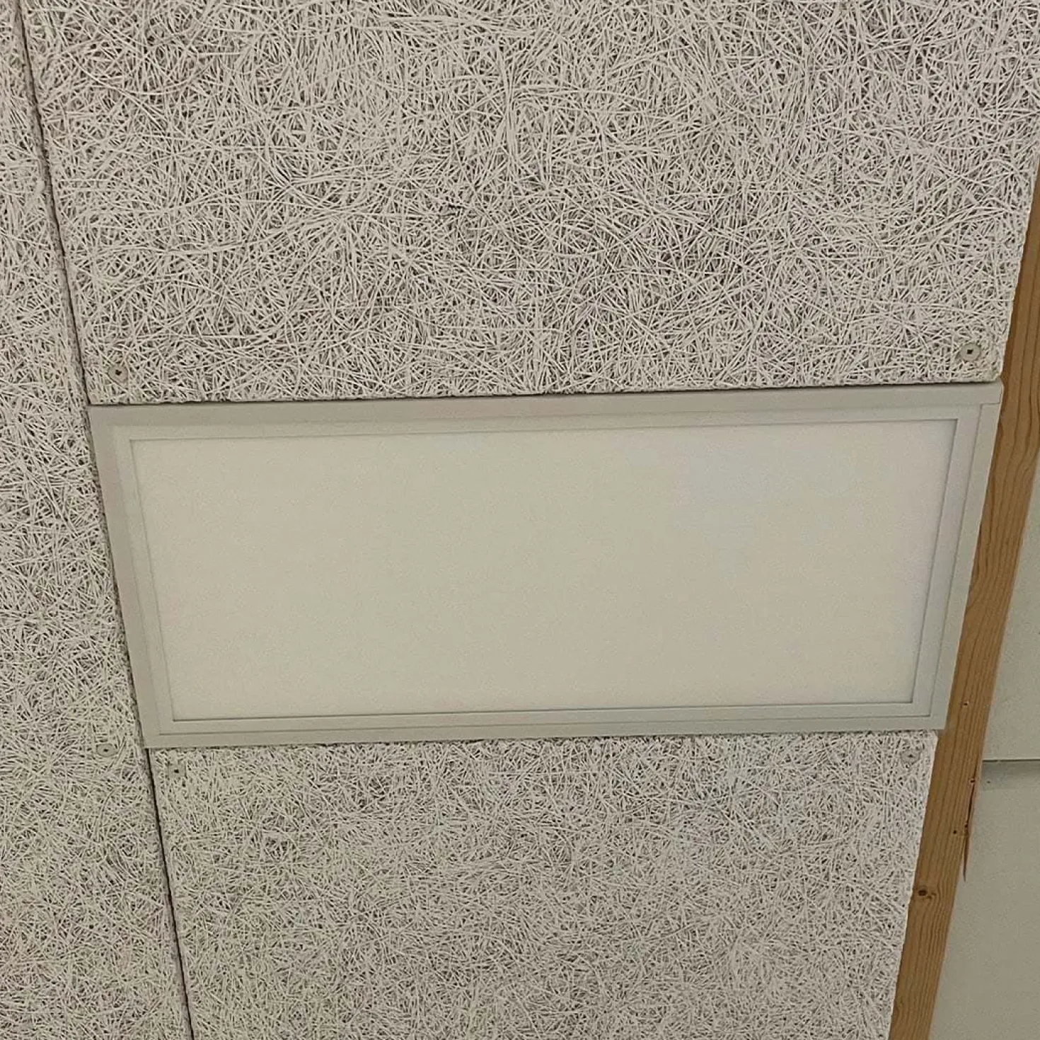 LED Panel 30x60 | 4000K | 3120lm | 25W | NELIO G2 | Inkl. Troldtektramme | Hvid