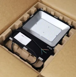 LED Projektør | 100W | 10.000lm | RGB+CCT | IP65 | Zigbee & RF