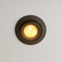 LED Spot | ISO Lavprofil | Sort | 3000K | 6W | IP54