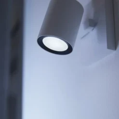 Philips Hue GU10 Startsæt | 10-Pak | White Ambiance pærer | Bridge + Sensor | 400lm | 4,2W