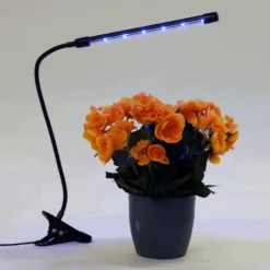 Plantelys Lampe | 1,79 PPF | 3W | 1 Lyselement | Klemme | USB-A | Sort