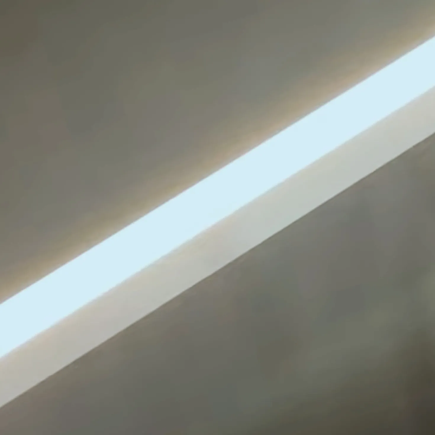 SMD LED STRIP 230V | 50m | 4500K | 900lm/m | 9W/m | IP65 | CUT10 2835
