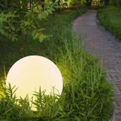 Solcelle Kuglelampe | Udendørs Solcelle Lampe | RGB+3000K | Ø300mm | IP54