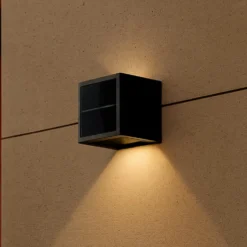 Solcellelampe Væglampe | 20lm | CCT LED | IP44 | Up & Down kube